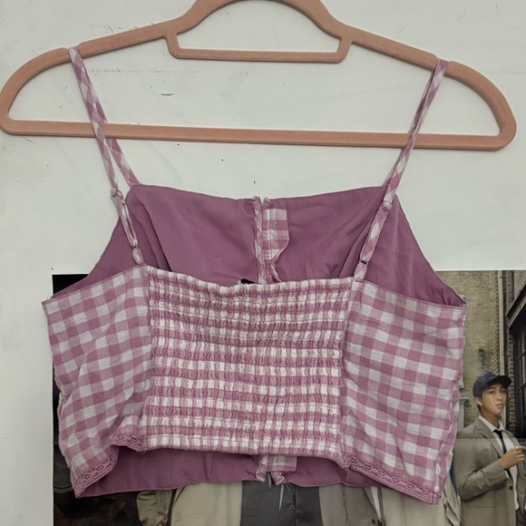 Pink Patterned Crop - Picture 2 of 2